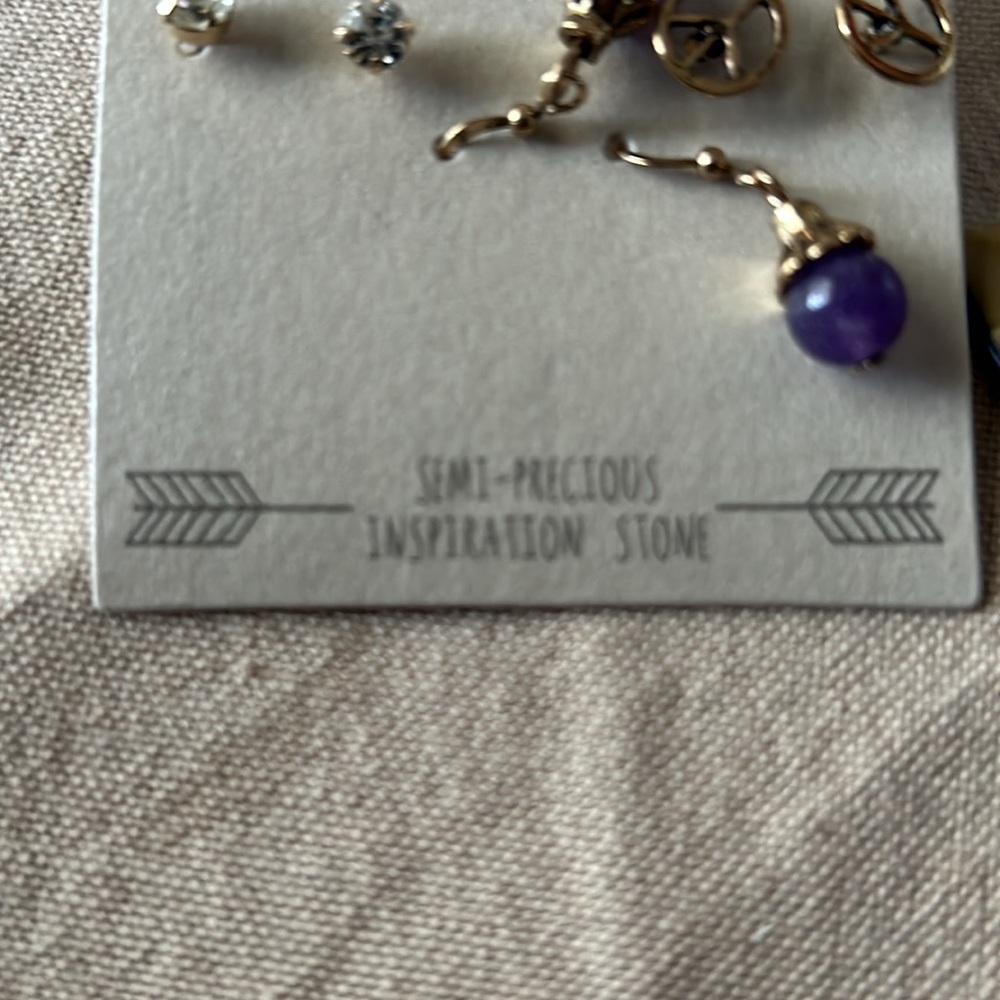 Earring pack. ✂️ - Picture 2 of 3